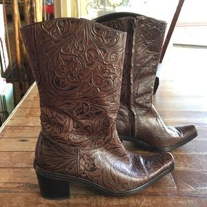 Gianni Bini Leather Boots